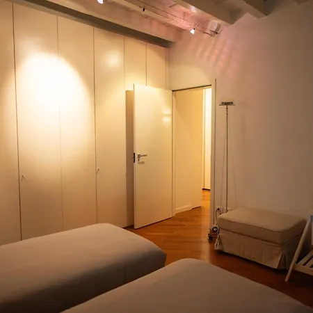 N7 - Rifugio D'epoca Con Posto Auto Apartment Brescia